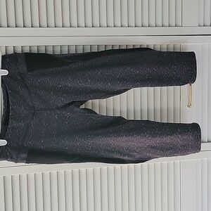 Lucy Athletic Capris Women's SZ M